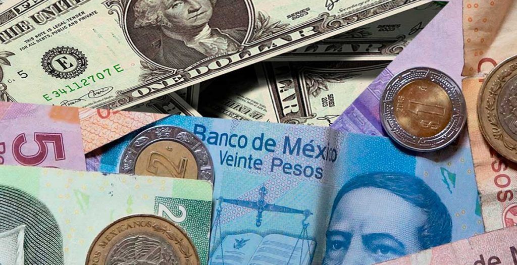 Durante la sesión, se espera que el tipo de cambio cotice entre 18.70 y 18.85 pesos por dólar.