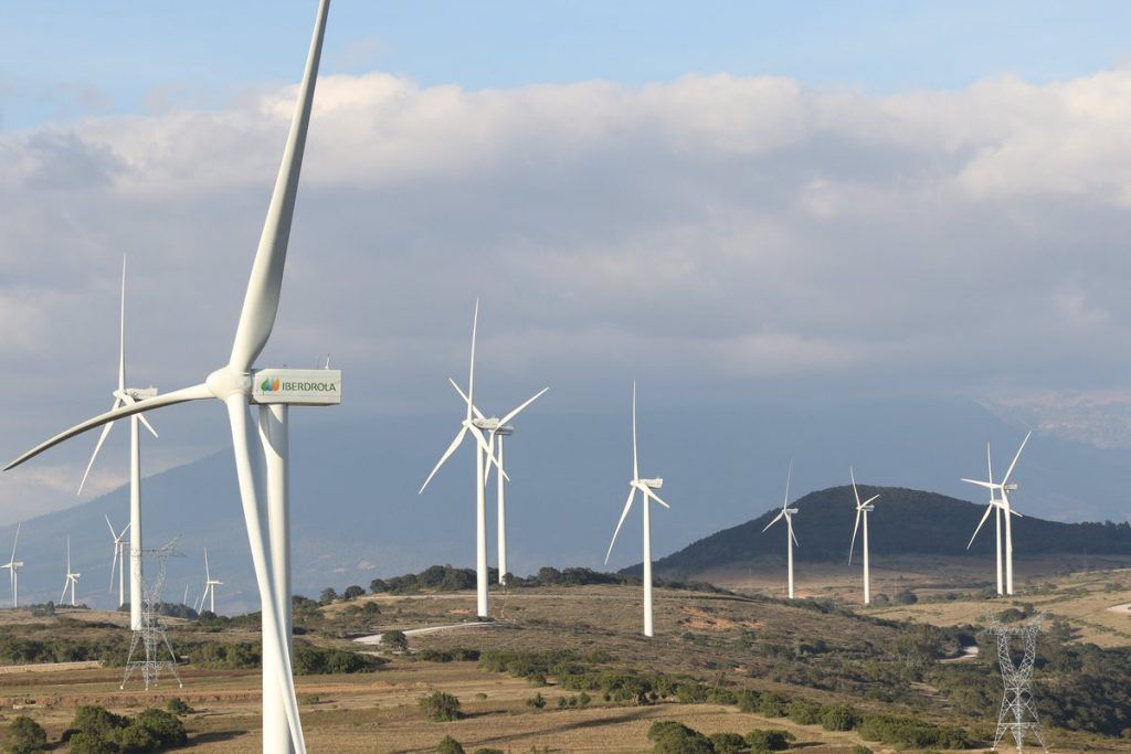 México tiene un amplio potencial en el desarrollo de energía eólica y solar.