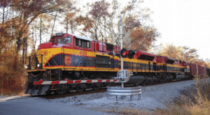 Kansas City Southern (KCS) registró ingresos por un valor de 2,866 millones de dólares en 2019, un alza interanual de 5.6 por ciento.