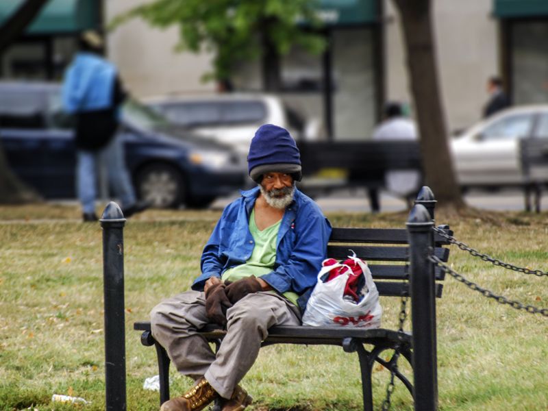 En contraste, las personas menores de 18 años tenían la tasa de pobreza más alta de los tres grupos de edad: el 16.2% de esta población era pobre en 2018.