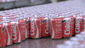 Los principales embotelladores de The Coca-Cola Company (TCCC) en 2019 fueron: Coca-Cola FEMSA, Coca-Cola European Partners plc, Coca-Cola HBC AG, Arca Continental y Swire Beverages.