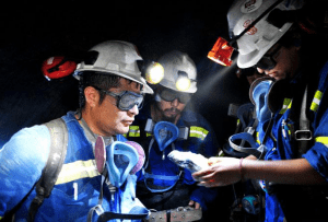 La empresa minera Fortuna Silver Mines, Inc. informó que suspenderá sus actividades de minería en México, mientras mantendrá ciertas operaciones en Perú y Argentina.