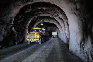 Reforma a la Ley Minera preocupa a Canadá. Reform to the Mining Law worries Canada. La réforme de la Loi minière inquiète le Canada. A reforma da Lei de Mineração preocupa o Canadá.