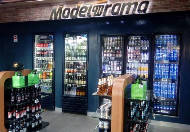 The Belgian multinational company AB InBev reported that it has expanded its network of Modelorama stores and its sales in OXXO.