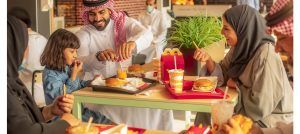 McDonald's accounted for 3.8% of restaurant sales in the world in 2019, the latest year of information available, according to data from Euromonitor International referred by the company itself.