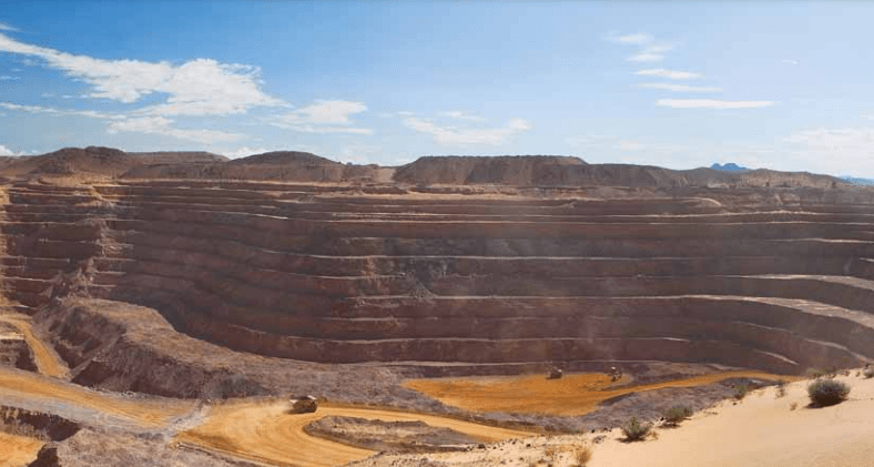 México captó 1,050 millones de dólares de Inversión Extranjera Directa (IED) en el sector de la minería durante el primer trimestre de 2021. Mexico captured 1,050 million dollars of Foreign Direct Investment (FDI) in the mining sector during the first quarter of 2021.