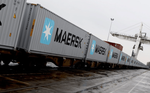 Maersk's shipment of 40 40 'containers arrived in Felixstowe, UK, on ​​March 2, after leaving Yokohama, Japan, in January and having crossed Russia both by land and by sea.