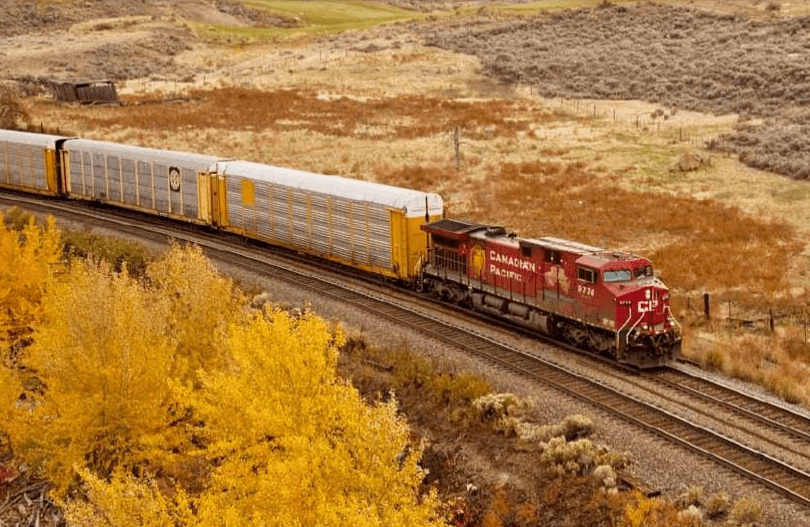 Canadian Pacific Railway Ltd. (CP) announced on Sunday the purchase of the American Kansas City Southern (KCS), for 25,000 million dollars.