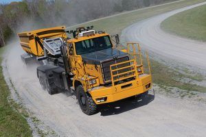 Freightliner lideró la producción de vehículos pesados en México con un total de 6,633 unidades en abril, un alza de 745% interanual. Freightliner led heavy vehicle production in Mexico with a total of 6,633 units in April, an increase of 745% year-on-year.