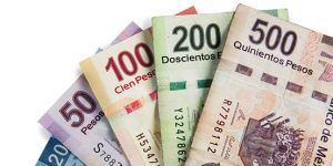 El peso inicia la sesión con pocos cambios con respecto al cierre del viernes, mostrando una apreciación de 0.04%. The peso starts the session with little change compared to Friday's close, showing an appreciation of 0.04%.