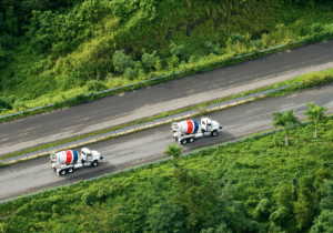 Cemex proyectó que alcanzará un EBITDA de 3,100 millones de dólares en 2021 y que este indicador crezca a doble dígito en 2022. Cemex projected that it will reach an EBITDA of 3.1 billion dollars in 2021 and that this indicator will grow in double digits in 2022.