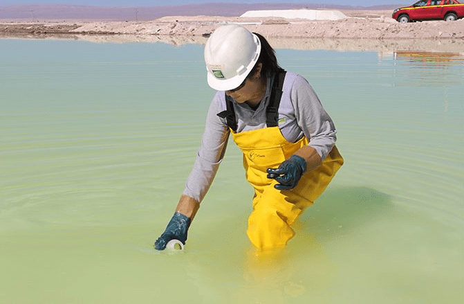 La Secretaría de Energía (Sener) de México emitió un decreto para crear Litio para México (LitioMx). Mexico's Energy Secretariat (Sener) issued a decree to create Lithium for Mexico (LithiumMx).