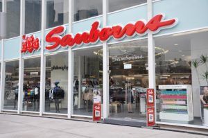 Grupo Sanborns informó que su segmento de comercio electrónico alcanzó 8% del total de sus ventas en 2020. Grupo Sanborns reported that its e-commerce segment reached 8% of its total sales in 2020.