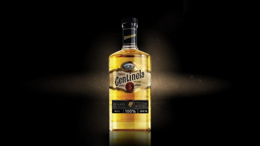 Las exportaciones de tequila registraron un crecimiento interanual de 38.9% en el primer semestre de 2021. Tequila exports registered a year-on-year growth of 38.9% in the first half of 2021.