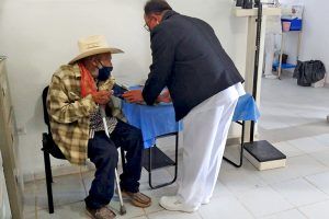 Hasta el 9 de enero de 2022 se habían registrado 81 millones de personas vacunadas en México con al menos una de las dos dosis. Until January 9, 2022, 81 million people had been vaccinated in Mexico with at least one of the two doses.