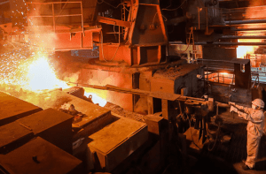 China redujo su producción de acero a una tasa interanual de 3% en 2021, a 1,032.8 millones de toneladas. China reduced its steel production at a year-on-year rate of 3% in 2021, to 1,032.8 million tons.