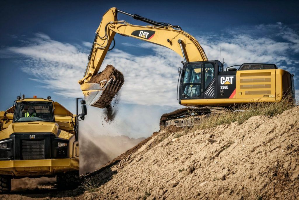 Caterpillar enfrenta un entorno competitivo de la maquinaria de construcción que se caracteriza por algunos competidores globales. Caterpillar faces a competitive construction equipment environment characterized by few global competitors.