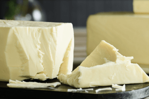 Al totalizar 602 millones de dólares, las importaciones mexicanas de queso y requesón rompieron récord en 2021. Totaling 602 million dollars, Mexican imports of cheese and cottage cheese broke records in 2021.