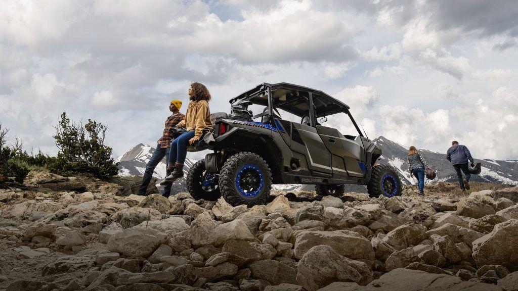 Polaris estima que el mercado de repuestos, prendas y accesorios para deportes motorizados fue de aproximadamente 5,000 millones de dólares en 2021. Polaris estimates that the market for powersports parts, apparel and accessories was approximately $5 billion in 2021.