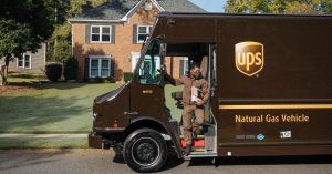 UPS domina los servicios de paquetes internacionales con operaciones en Europa, Asia Pacífico, Canadá, América Latina e ISMEA. UPS dominates international package services with operations in Europe, Asia Pacific, Canada, Latin America and ISMEA.