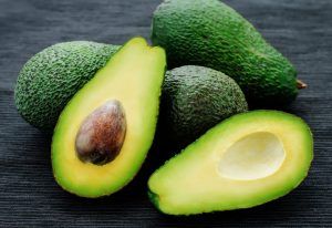 Los 5 principales países en exportaciones de aguacate en el mundo. The top 5 countries in avocado exports in the world. Les 5 premiers pays exportateurs d'avocats dans le monde. Os 5 maiores países exportadores de abacate no mundo.