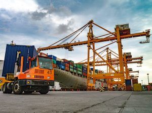 Los puertos de Manzanillo y Lázaro Cárdenas: obras. The ports of Manzanillo and Lázaro Cárdenas: works. Les ports de Manzanillo et Lázaro Cárdenas : travaux. Os portos de Manzanillo e Lázaro Cárdenas: obras.