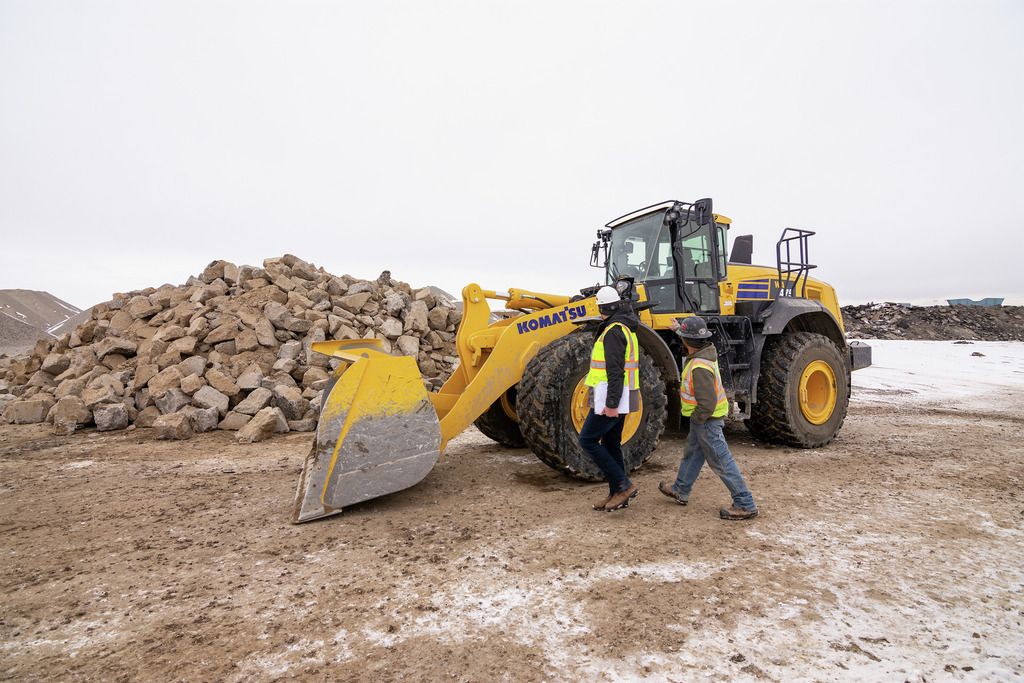 Japón lideró las exportaciones de topadoras frontales (bulldozers) autopropulsadas en 2021. Japan led exports of self-propelled front dozers (bulldozers) in 2021.