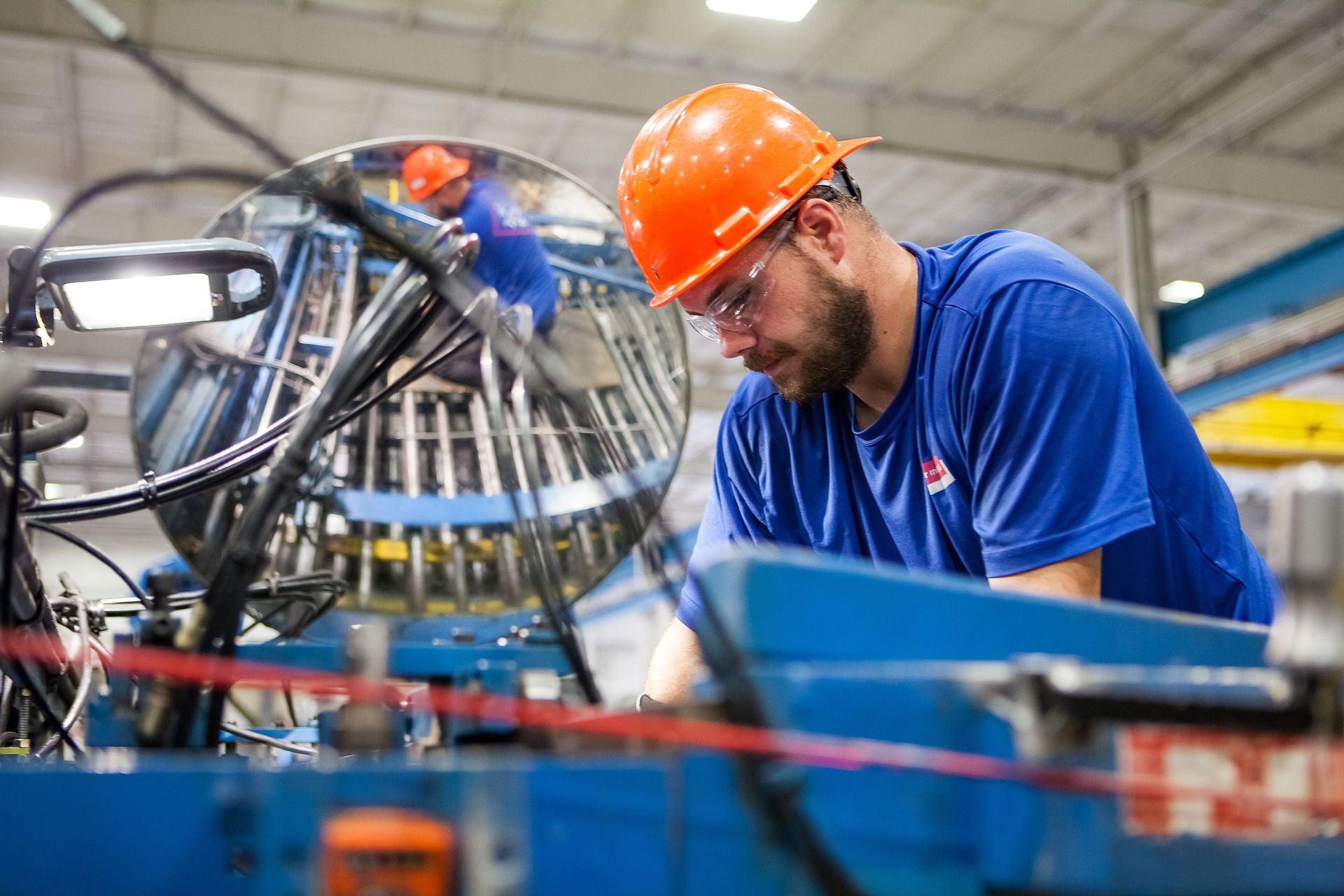 La entrada más importante de inversiones en Polonia durante 2021 se produjo en la industria manufacturera. The most significant inflow of investments into Poland during 2021 was in the manufacturing industry.