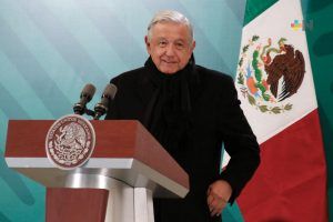 Andrés Manuel López Obrador vs Dina Boluarte: la Alianza del Pacífico. Andrés Manuel López Obrador vs Dina Boluarte: the Pacific Alliance. Andrés Manuel López Obrador contre Dina Boluarte : l'Alliance Pacifique.