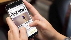 Fake news: cómo funcionan y cómo evitarlas. Fausses nouvelles: comment elles fonctionnent et comment les éviter Fake news: how it works and how to avoid it.