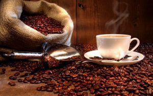 Café crudo en grano: exportaciones de México suben 79%. Raw coffee beans: exports from Mexico increase 79%. Grains de café bruts: les exportations du Mexique ont augmenté de 79%.