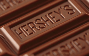 Hershey subió ventas en México, India y Brasil. Hershey increased sales in Mexico, India and Brazil. Hershey a augmenté ses ventes au Mexique, en Inde et au Brésil.