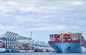 Maersk: nueva flota y combustibles ecológicos. Maersk: new fleet and environmentally friendly fuels. Maersk: new fleet and environmentally friendly fuels.