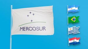 Solicitud de adhesión al TIPAT: la presión de Uruguay al Mercosur. Application for membership of TIPAT: Uruguay's pressure on Mercosur. Demande d'adhésion au TIPAT : la pression de l'Uruguay sur le Mercosur. Pedido de adesão ao TIPAT: a pressão do Uruguai sobre o Mercosul.